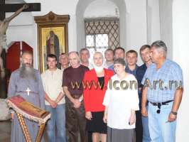 В Храме – священник протоиерей Александр Троицкий, Ольга Трухачева и Александр Малчик, Екатерина Ильинская, Сергей Надобных, Иван Сопленков и другие сотрудники фирмы &laquo;Монтана Кофе&raquo;, 2007 год