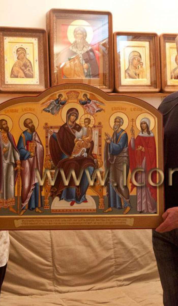 Икона Пресвятой Богородицы «Домостроительница» с предстоящими святыми (Фото)