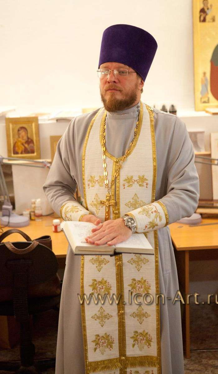 молебен