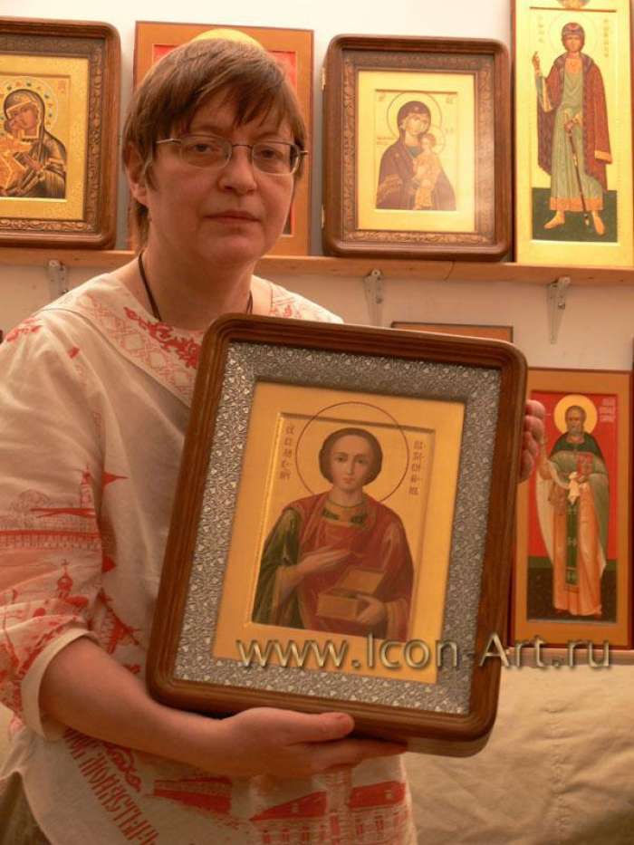 Фото: Икона в подарок - киот