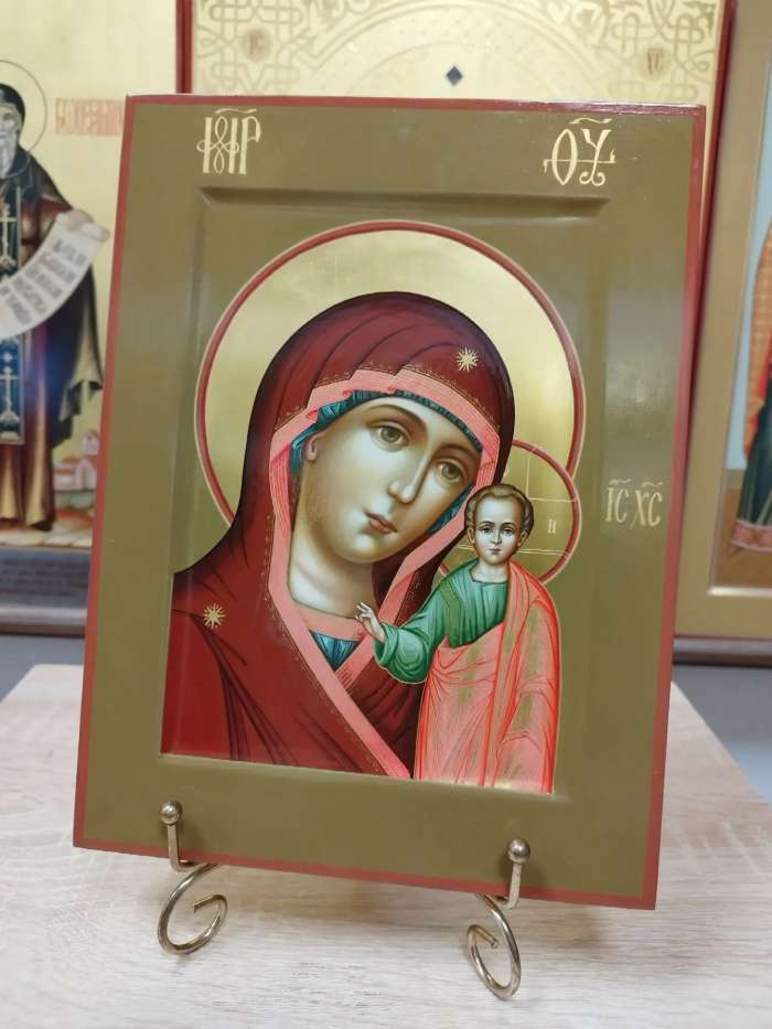 Икона Пресвятой Богородица Казанская