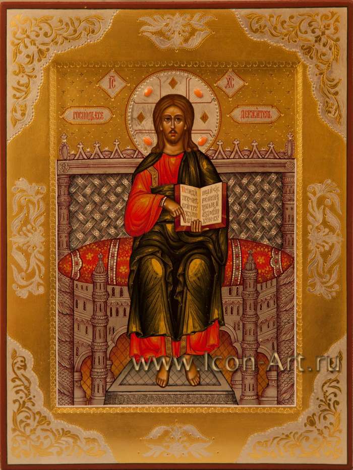 Фото: Иисус Христос на троне