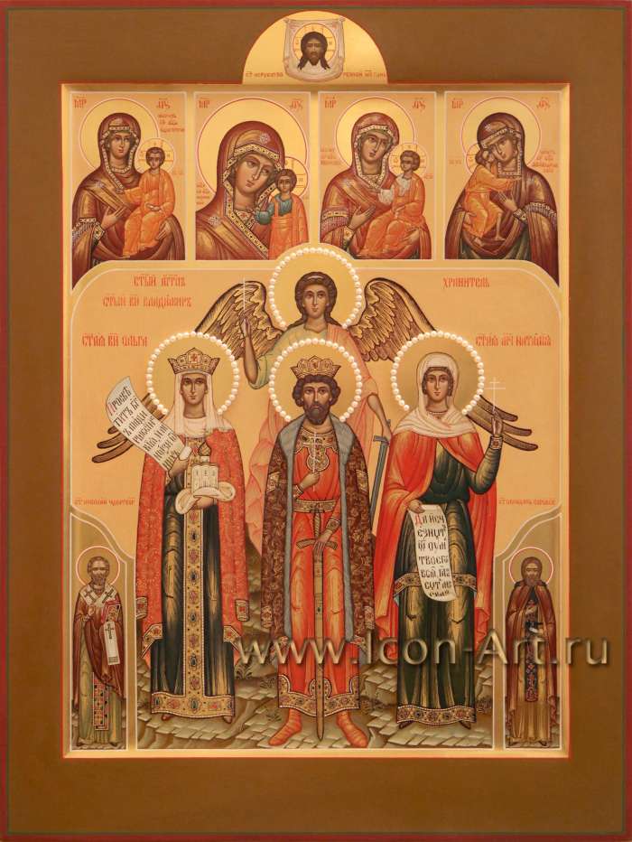 Фото: Семейная икона. Спас Нерукотворный. Иконы Богородицы: Одигитрия, Казанская, Иверская, Феодоровская. Святые: Ангел Хранитель, великая княгиня Ольга, князь Владимир, мц. Наталия. На полях святитель Николай Чудотворец и прп. Сергий Радонежский