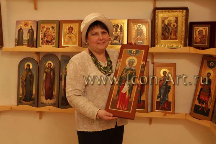Заказчица с иконой