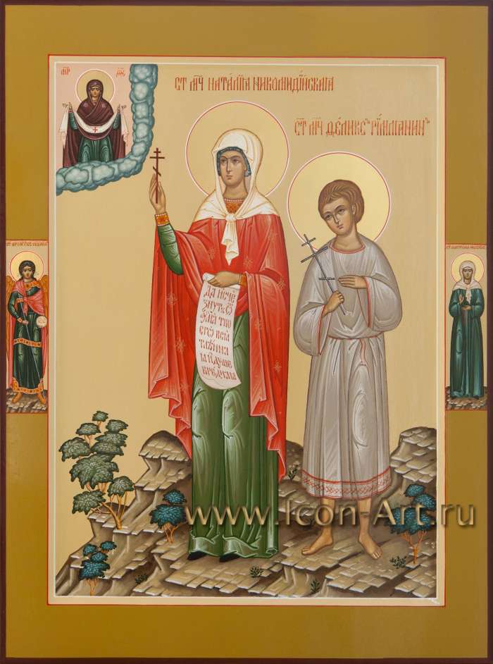 Фото: Семейная икона: святые мц. Наталия Никомидийская и мч. Феликс Римлянин, на полях: Архангел Михаил и бл. Матрона Московская