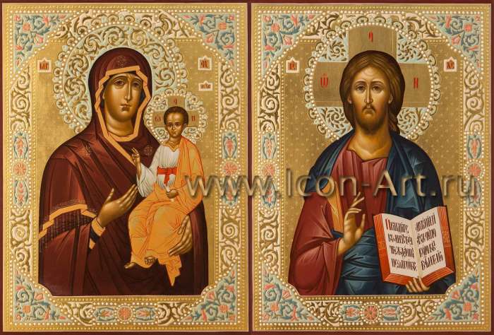 Фото: Венчальная пара с иконой Божией Матери «Одигитрия»