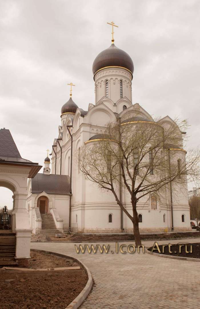 Храм святого преподобного Серафима Саровского в Раеве