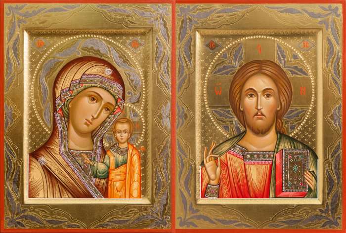 Фото: Венчальная пара с иконой Богородицы «Казанская»