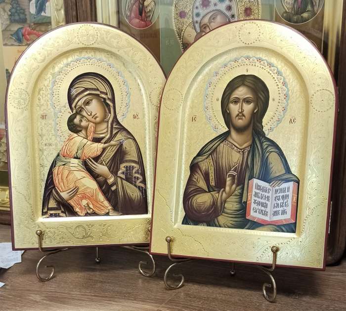 Фото: Венчальные иконы Владимирская Икона Пресвятой Богородицы и Господь Вседержитель