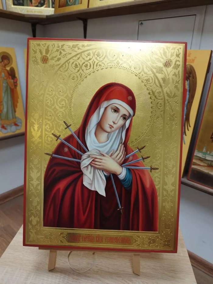 Фото: Икона Пресвятой Богородицы Семистрельная