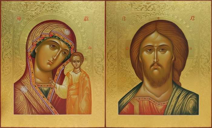 Фото: Венчальная пара с иконой Богороидцы "Казанская"