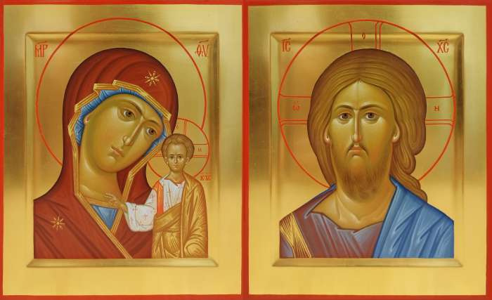 Фото: Венчальная пара с иконой Богороидцы "Казанская"