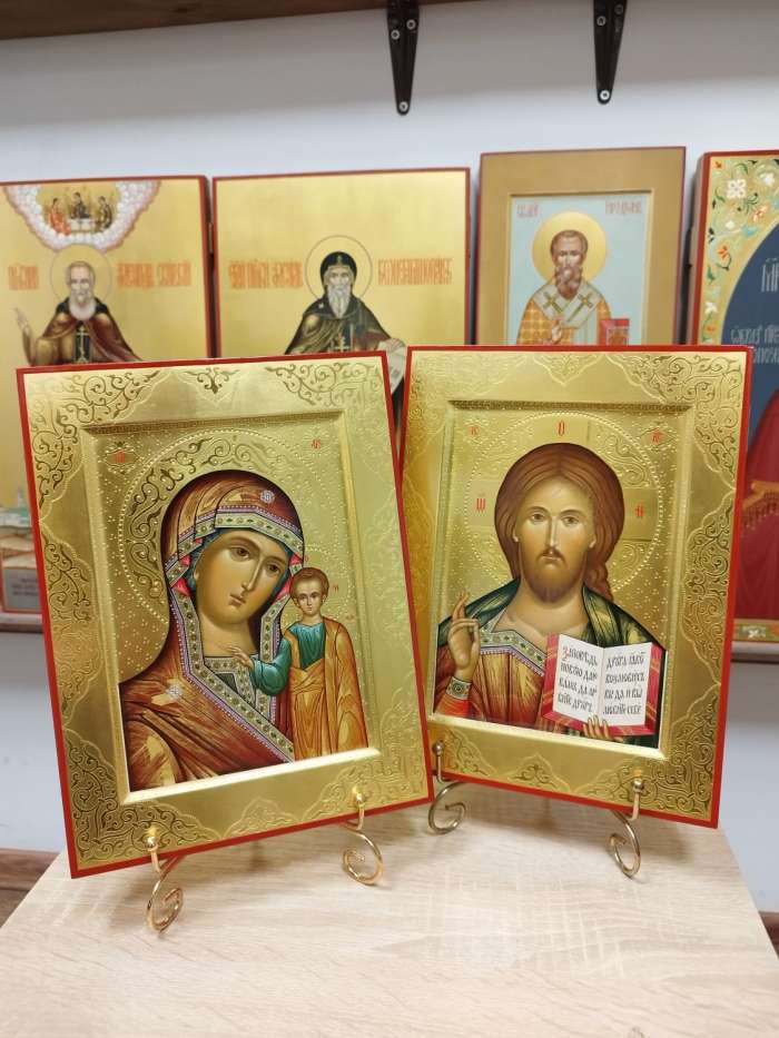 Фото: Венчальные иконы Пресвятая Богородица Казанская и Спаситель