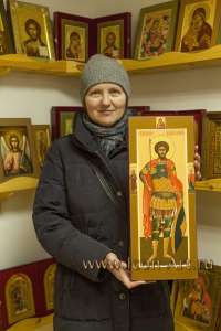 Заказчица с иконой