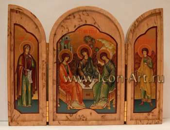 Скаладень из карельской березы со Святой Троицей, Пресвятой Богородицей и Ангелом Хранителем