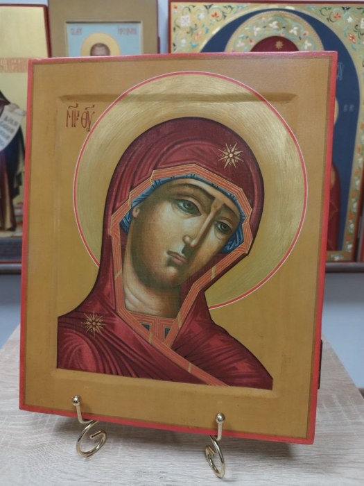Икона Пресвятая Богородица, оплечный образ