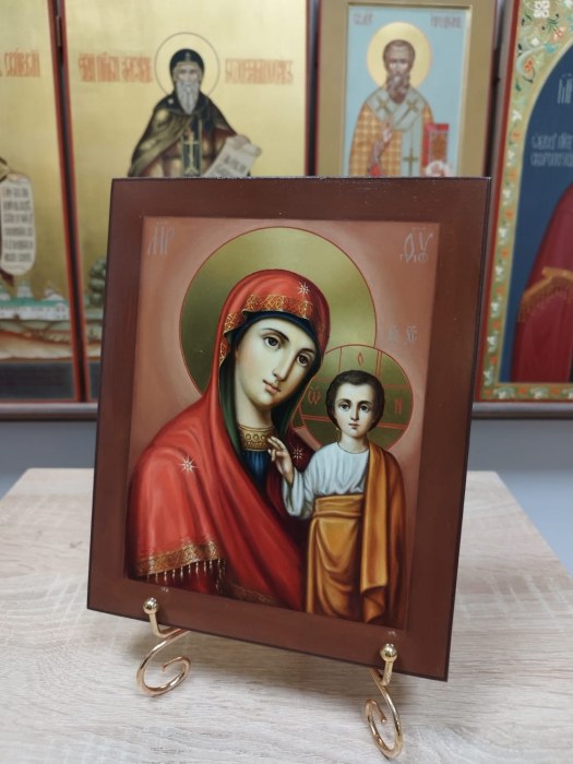 Икона Пресвятой Богородицы "Казанская"